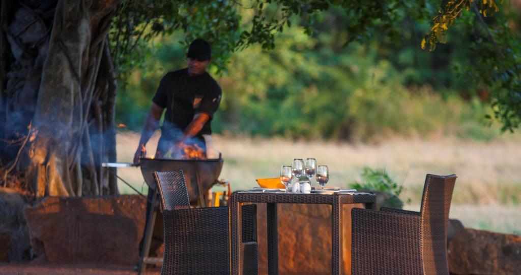 Hotel Uga Ulagalla Sigiriya Esterno foto